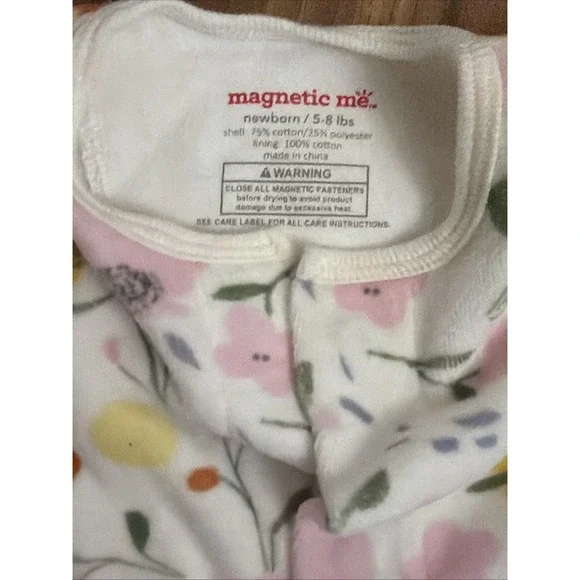 Magnetic Me Newborn Baby Girls 5-8# Footie Sleeper Pajamas VGC - Picture 4 of 4